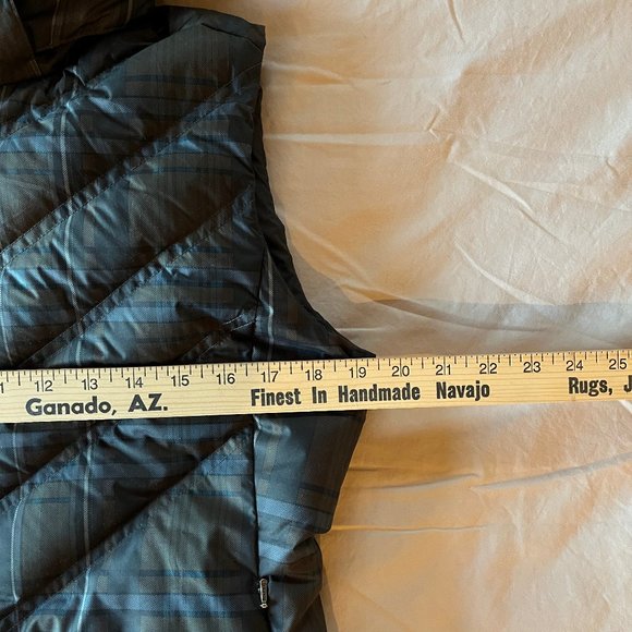 PATAGONIA Size Medium Women's 600 Down With It Full-Zip Tartan Plaid Hooded Vest - Picture 7 of 13